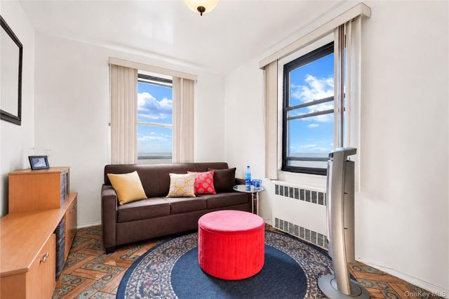 141-09 28th Avenue 6D, Flushing, NY 11354