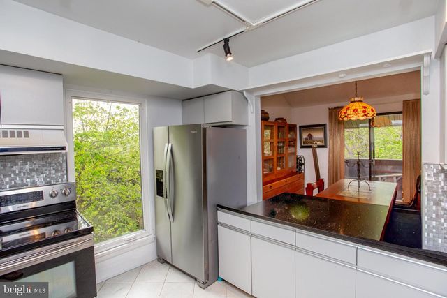 120 SWAN ST, Lambertville, NJ 08530
