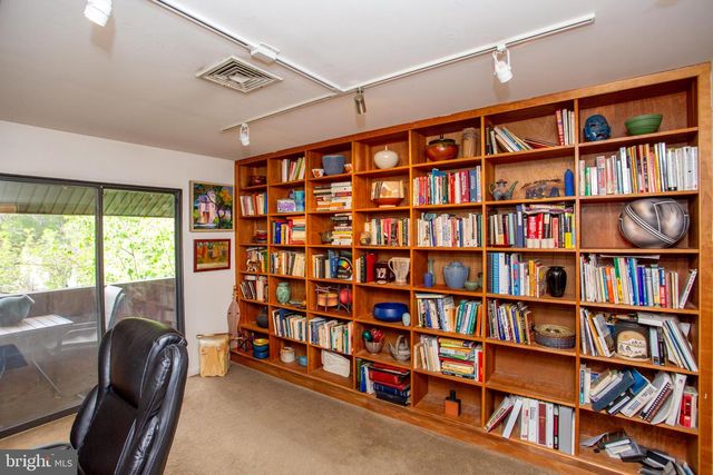 120 SWAN ST, Lambertville, NJ 08530