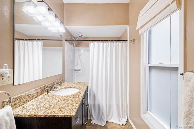 209 N Marquette Street, Durand, MI 48429