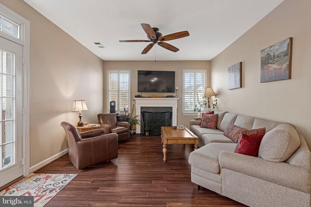 42946 GOTHAM WAY, Ashburn, VA 20147