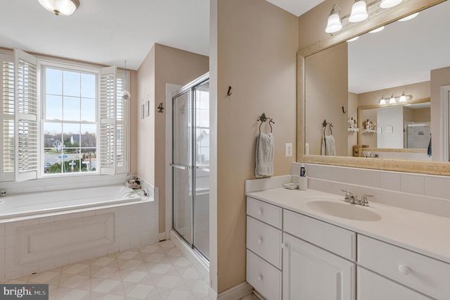 42946 GOTHAM WAY, Ashburn, VA 20147