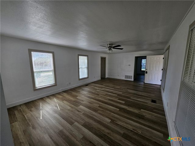 902 Duncan Avenue, Killeen, TX 76541