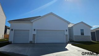17049 Craig Street, Bennington, NE 68007