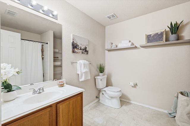 2225 Southway, Denton, TX 76207