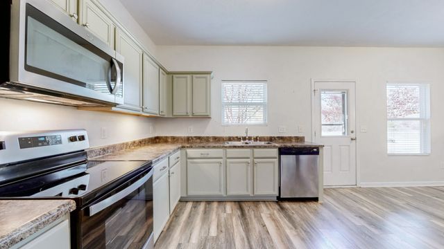 361 Owl Dr, Lebanon, TN 37087