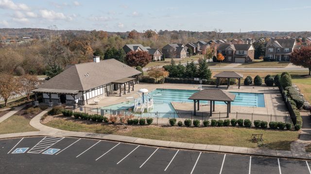 361 Owl Dr, Lebanon, TN 37087