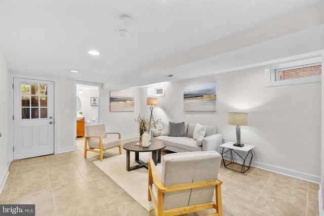 6400 9TH ST NW, Washington, DC 20012