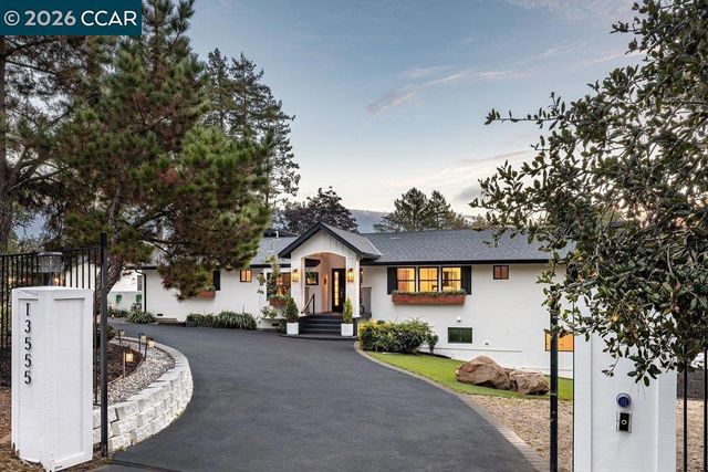 13555 Skyline Blvd, Oakland, CA 94619