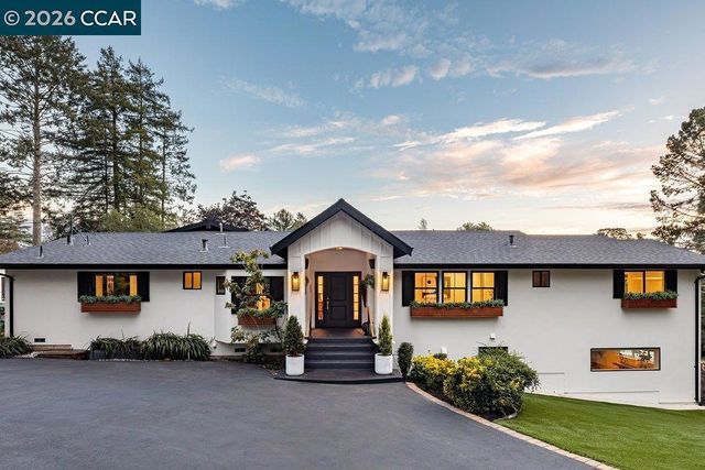 13555 Skyline Blvd, Oakland, CA 94619