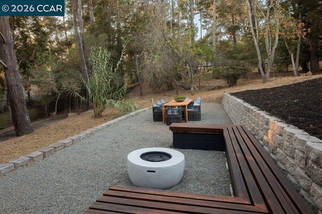 13555 Skyline Blvd, Oakland, CA 94619