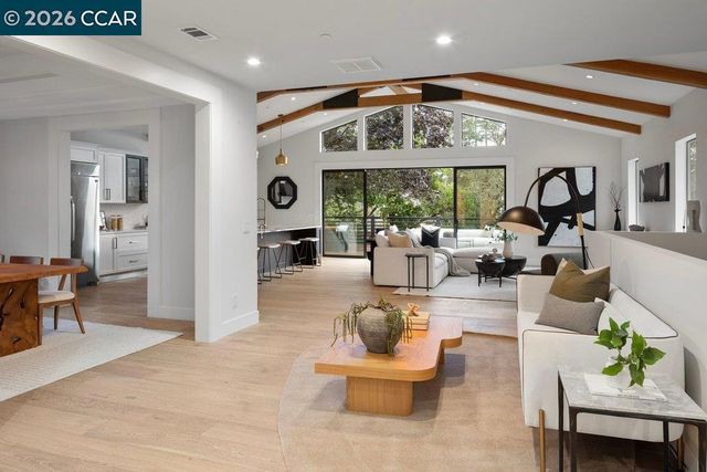 13555 Skyline Blvd, Oakland, CA 94619