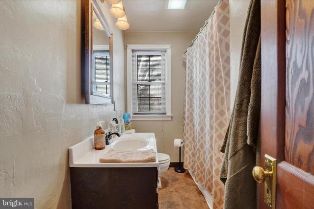 2006 ORANGE ST, York, PA 17404