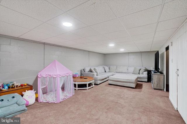 2006 ORANGE ST, York, PA 17404