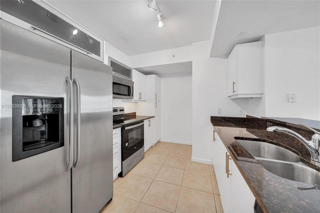 7350 SW 89th St 2008S, Miami, FL 33156