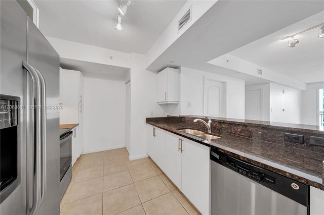7350 SW 89th St 2008S, Miami, FL 33156