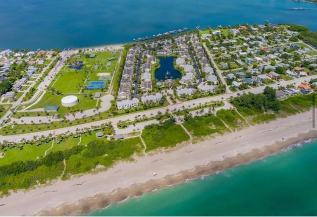 205 SHELLEY Lane, Fort Pierce, FL 34949