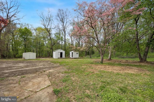 102 BRISTOL OXFORD VALLEY RD, Langhorne, PA 19047