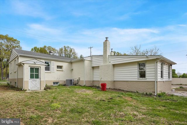 102 BRISTOL OXFORD VALLEY RD, Langhorne, PA 19047