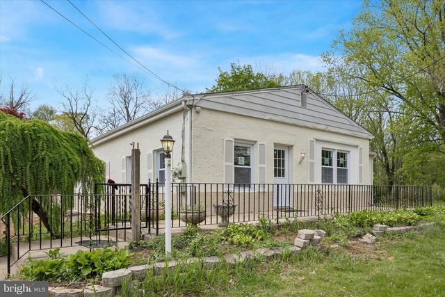 102 BRISTOL OXFORD VALLEY RD, Langhorne, PA 19047