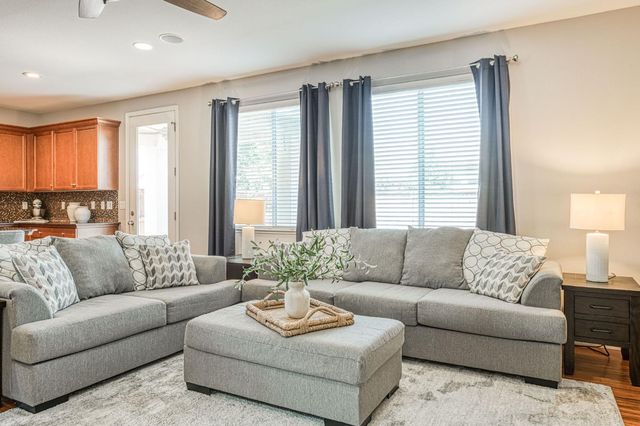 3727 Chessa Lane, Clovis, CA 93619