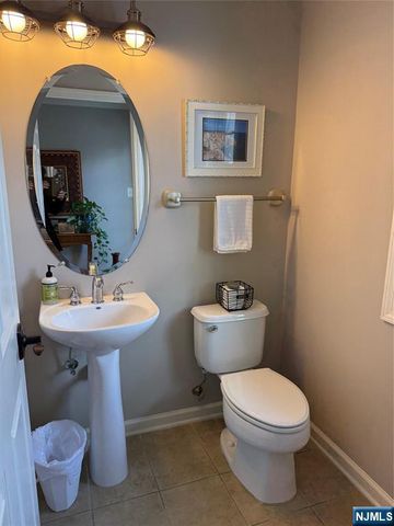 67 Magnolia Way, North Haledon, NJ 07508