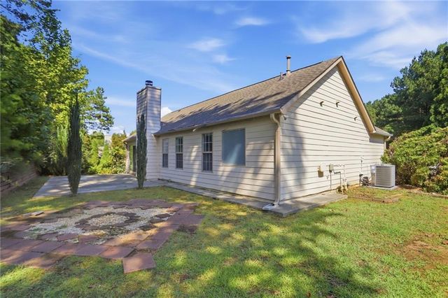 5700 River Ridge Lane, Sugar Hill, GA 30518
