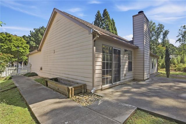 5700 River Ridge Lane, Sugar Hill, GA 30518