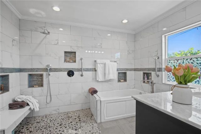 3950 E De Ora, Long Beach, CA 90815