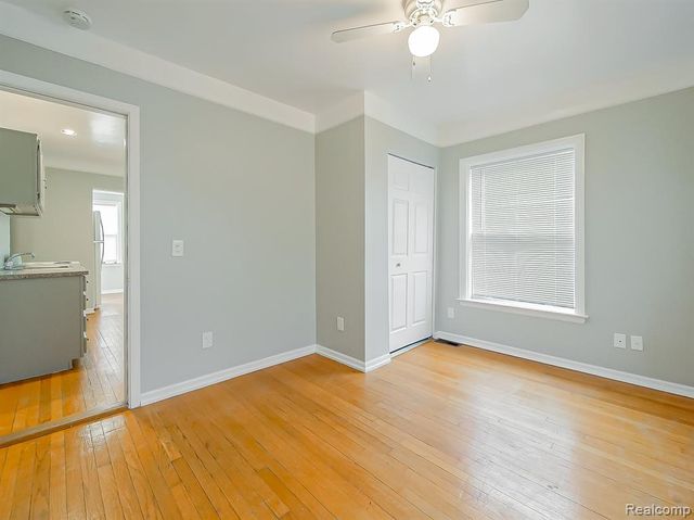 3170 Dixie Highway D, Waterford, MI 48328