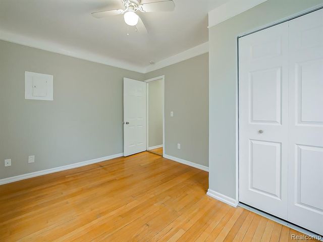 3170 Dixie Highway D, Waterford, MI 48328