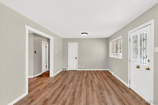 215 Hutchinson Road, Ellisville, MO 63011