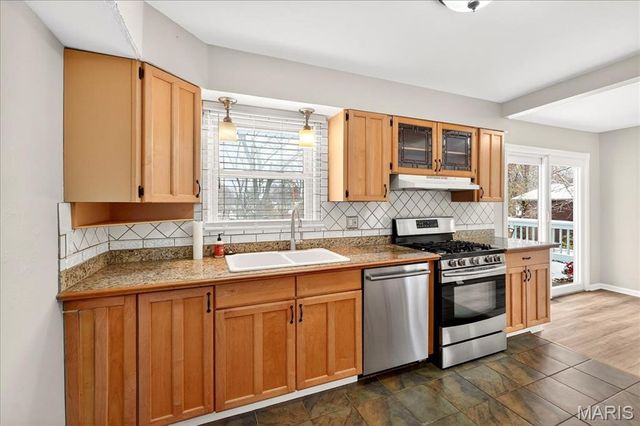 215 Hutchinson Road, Ellisville, MO 63011