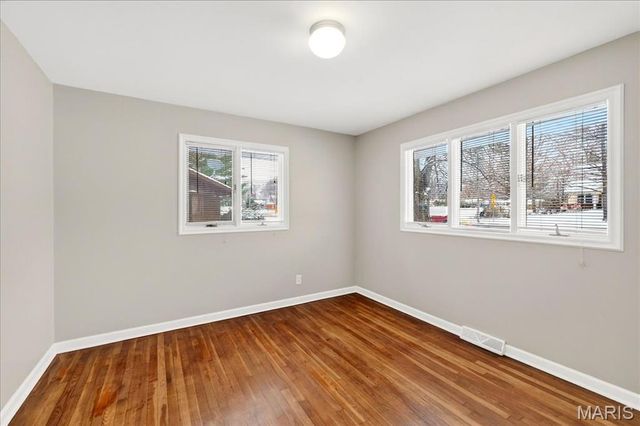 215 Hutchinson Road, Ellisville, MO 63011