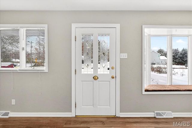 215 Hutchinson Road, Ellisville, MO 63011