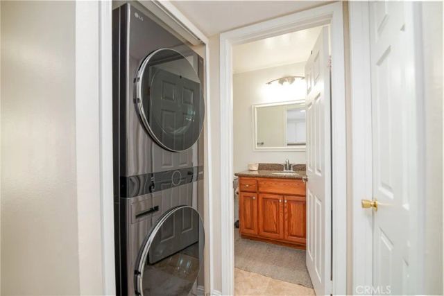 8192 Sandcove 204, Huntington Beach, CA 92646