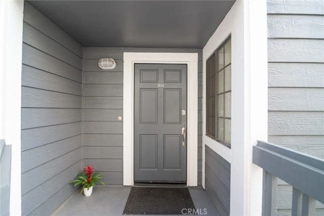 8192 Sandcove 204, Huntington Beach, CA 92646