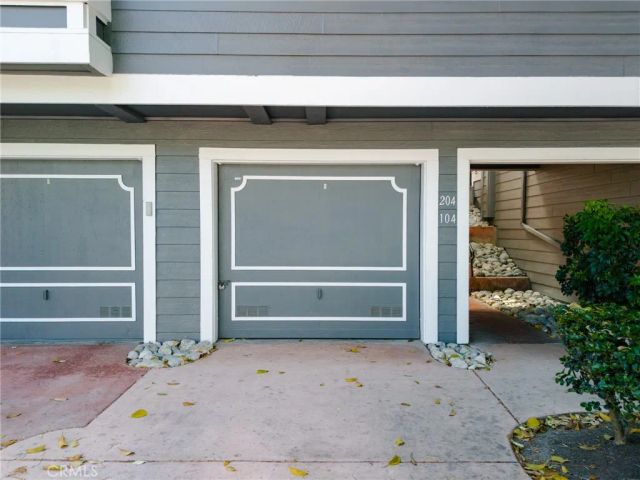 8192 Sandcove 204, Huntington Beach, CA 92646