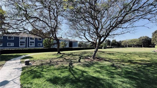 8192 Sandcove 204, Huntington Beach, CA 92646