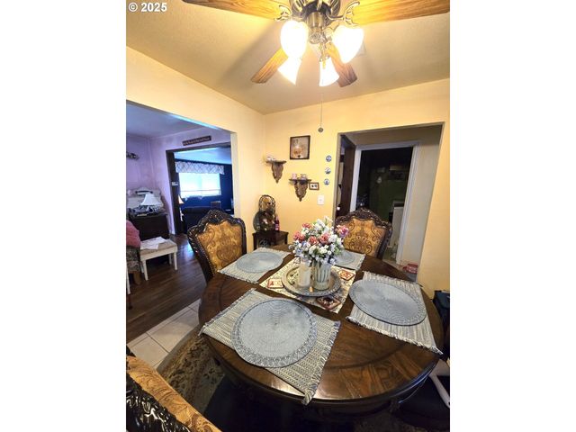 150 BUENA VISTA Ln, Roseburg, OR 97471