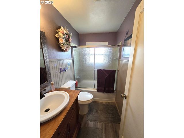 150 BUENA VISTA Ln, Roseburg, OR 97471