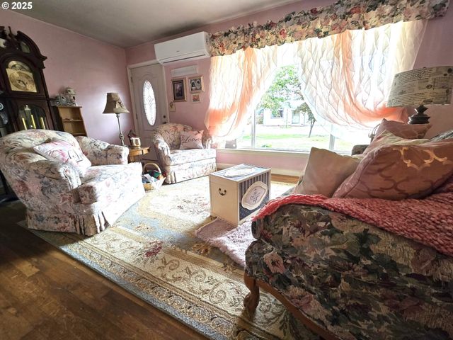 150 BUENA VISTA Ln, Roseburg, OR 97471