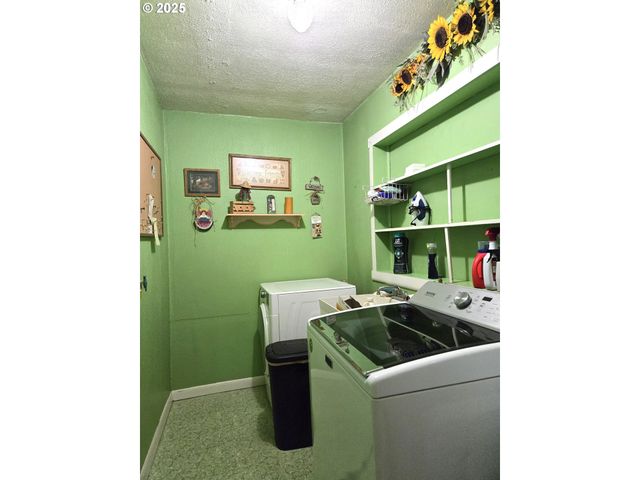 150 BUENA VISTA Ln, Roseburg, OR 97471