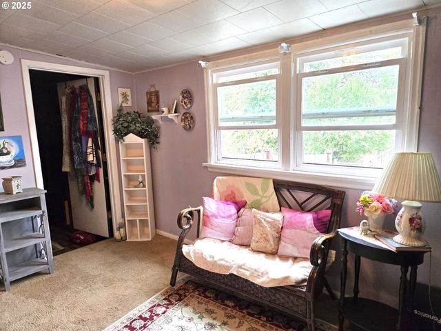 150 BUENA VISTA Ln, Roseburg, OR 97471