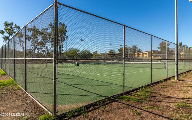 7426 E Montecito Drive, Tucson, AZ 85710