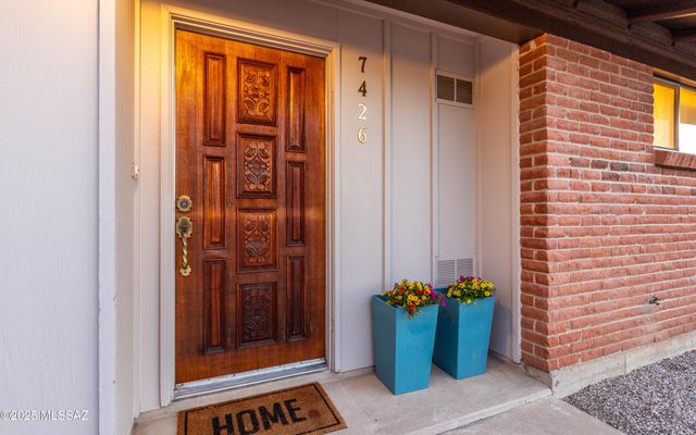 7426 E Montecito Drive, Tucson, AZ 85710