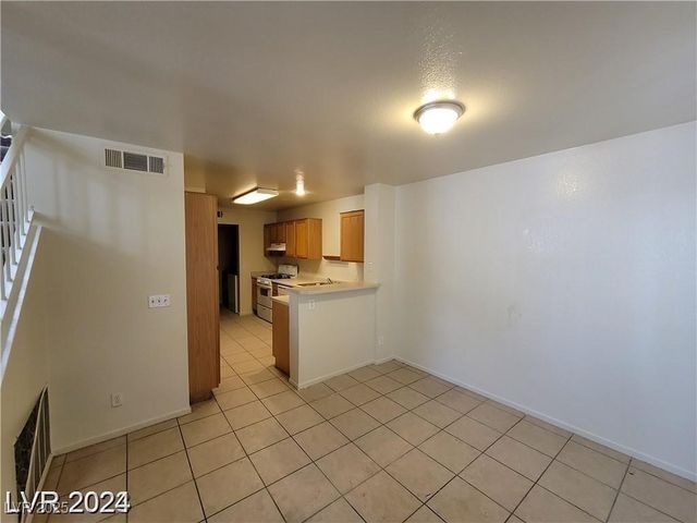 7963 Laurena Avenue, Las Vegas, NV 89147