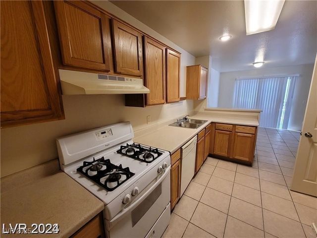 7963 Laurena Avenue, Las Vegas, NV 89147