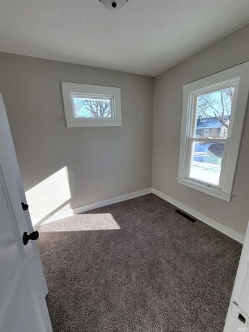 1516 W 4Th Street, Fort Wayne, IN 46808