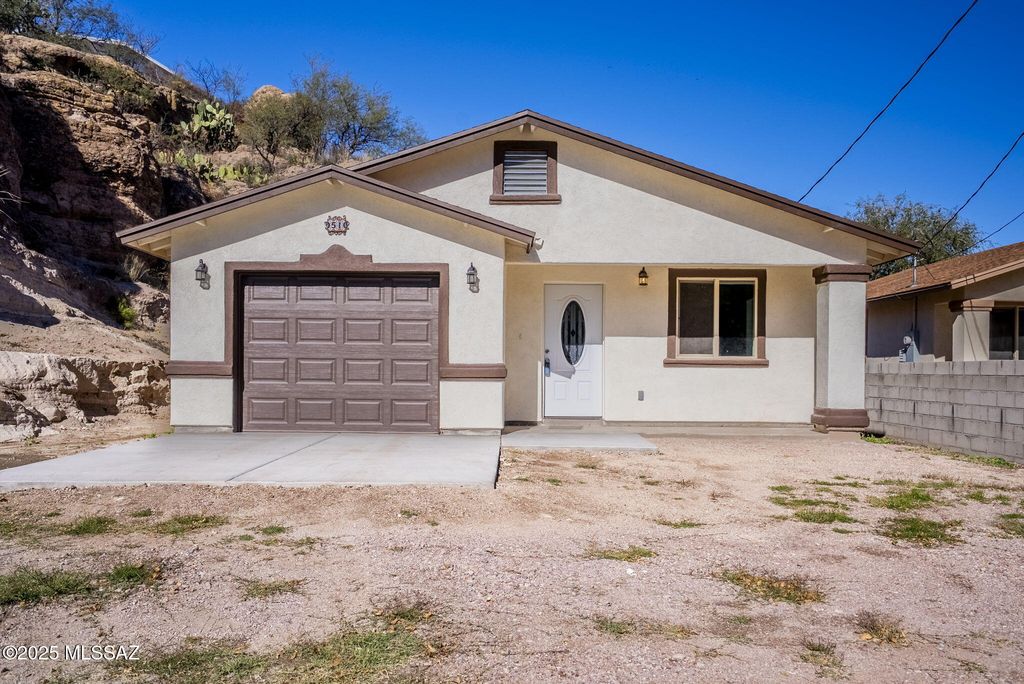 51 E Grant Street, Nogales, AZ 85621